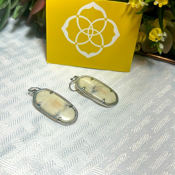 Kendra Scott Earrings Elle Howlite white gray silver - Picture 3 of 9